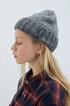 Cappello Beanie In Lana Boucle