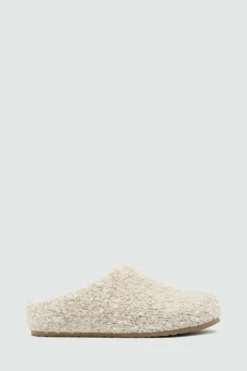 Sleepers In Lana Boucle