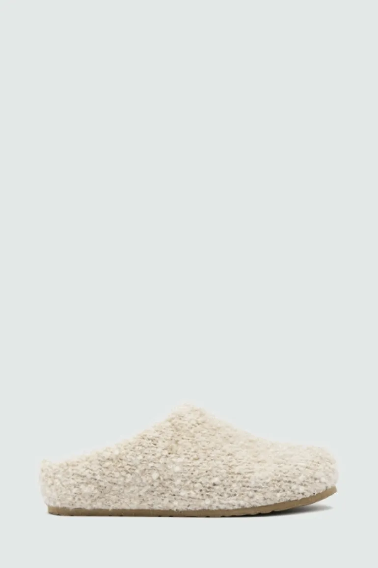 Sleepers In Lana Boucle