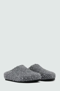 Sleepers In Lana Boucle
