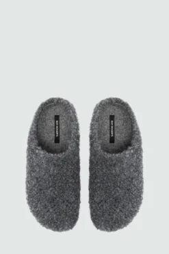 Sleepers In Lana Boucle